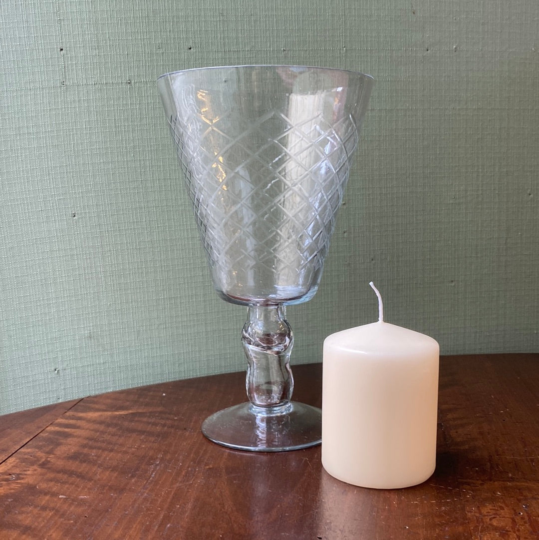 Stemmed glass or tea light