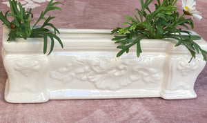 Ceramic planter for centerpiece composition