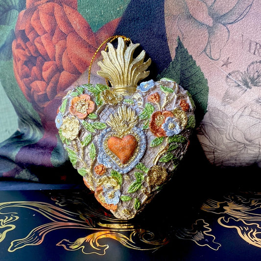 Multicolored resin heart Christmas tree decoration