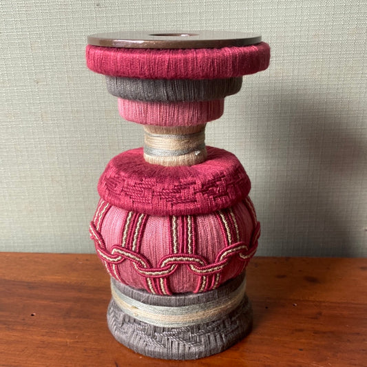 Candlestick in low pink and green trimmings